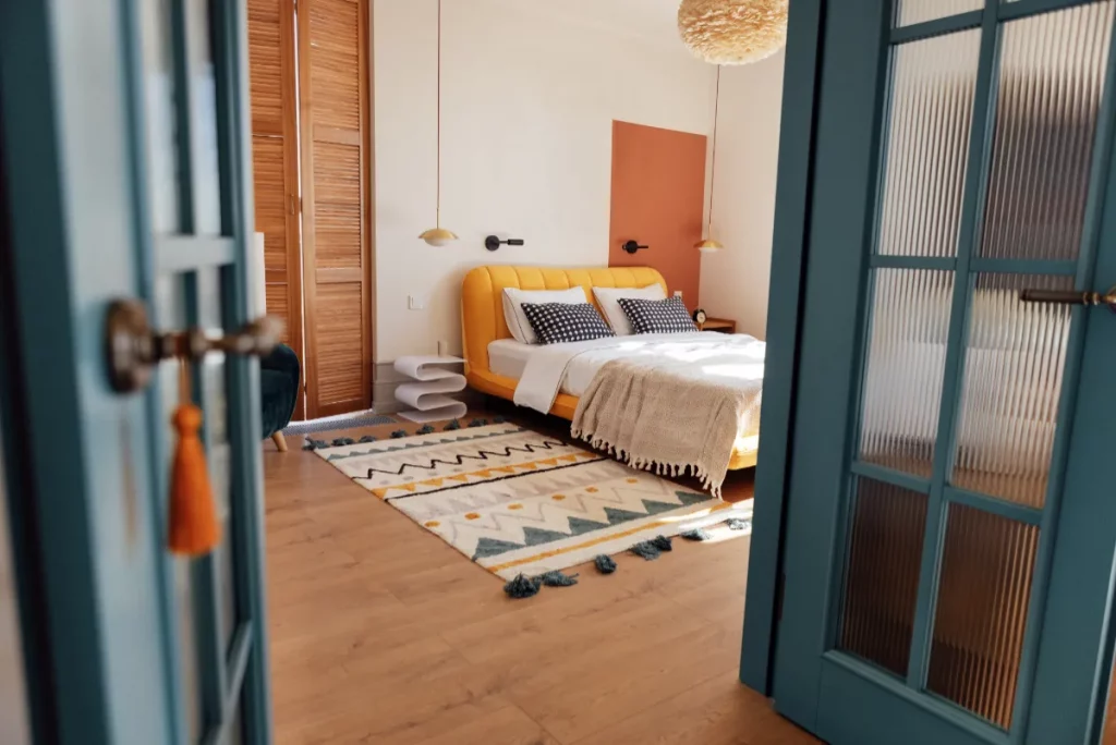 reformas integrales en Nou Barris - reformas en el barrio de la Guineueta - reformas COAN Barcelona - dormitorio de estilo abierto