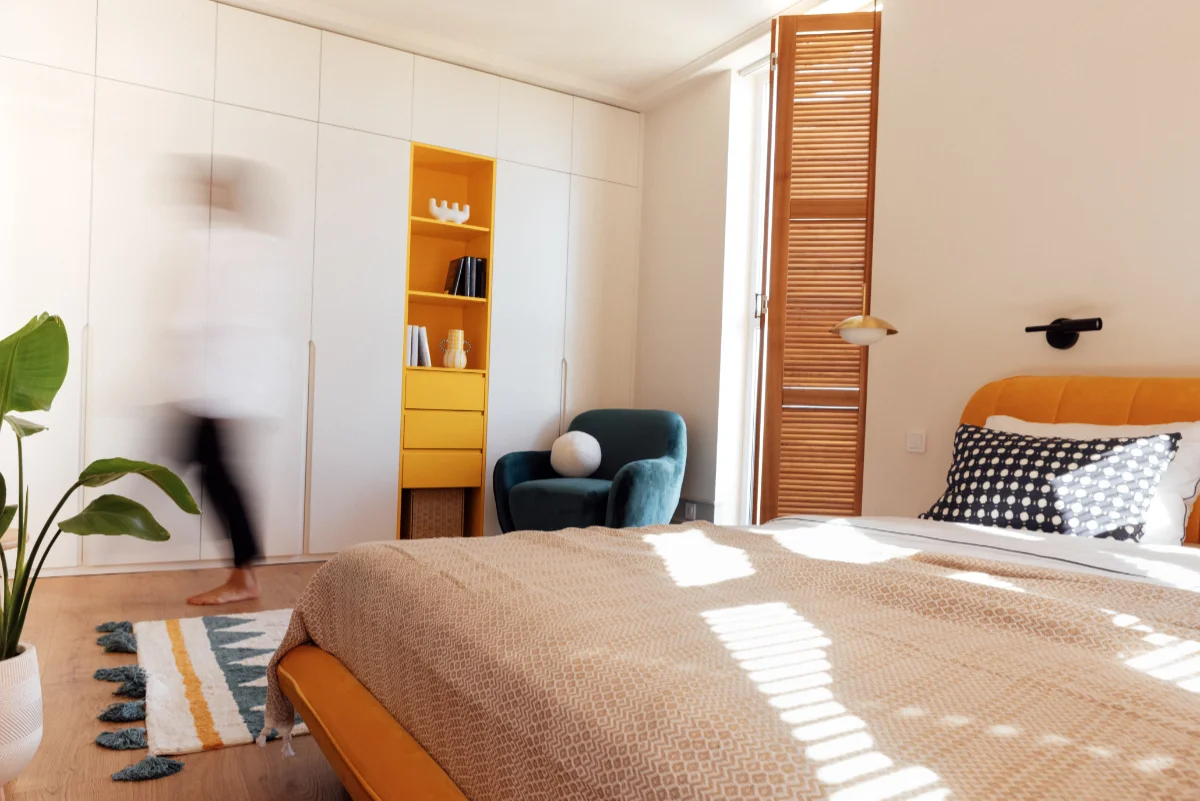 reformas integrales en Nou Barris - reformas en el barrio de la Guineueta - reformas COAN Barcelona - dormitorio de estilo abierto
