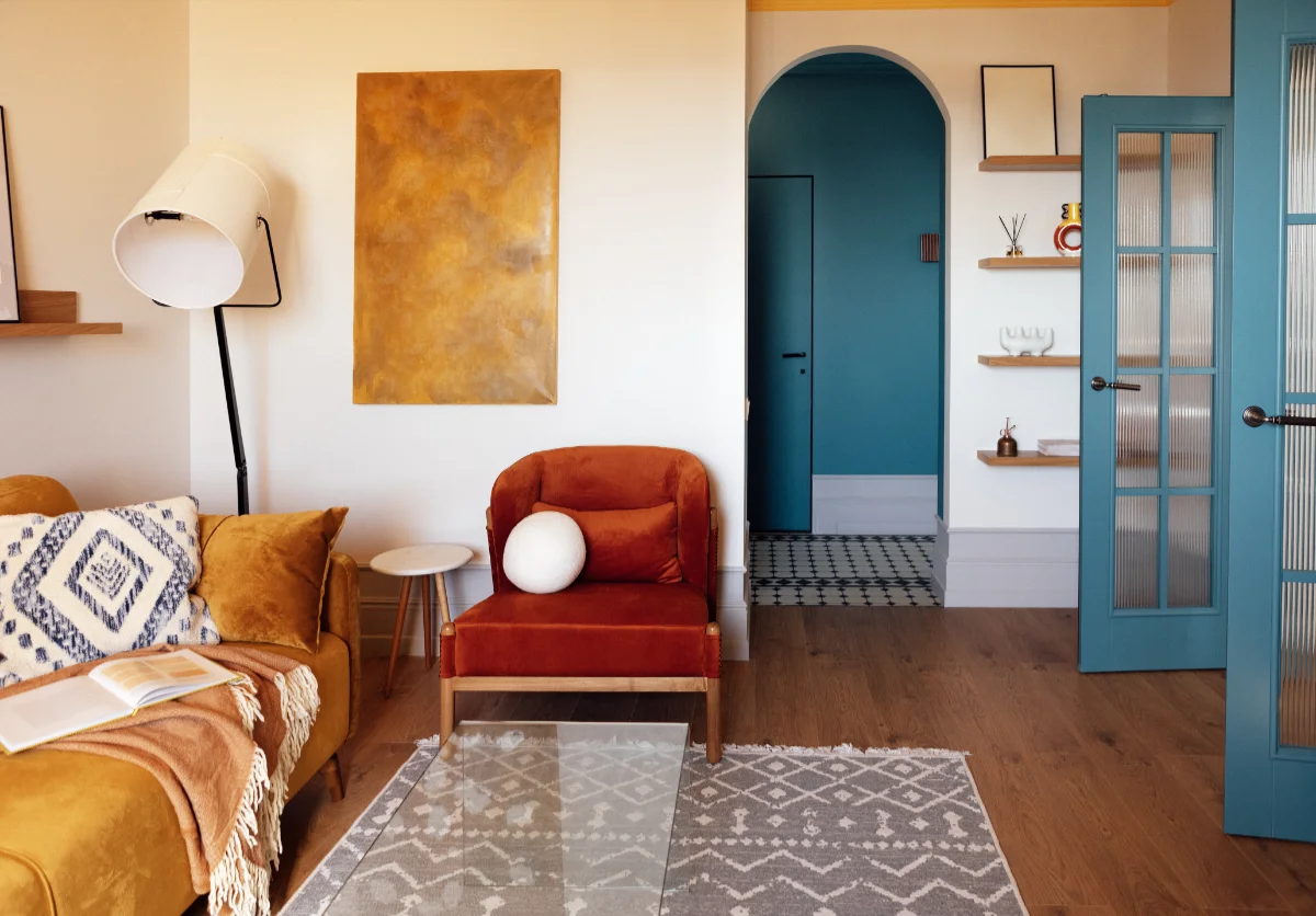 Mejora de la eficiencia energética con paredes con asilamiento térmico y acústico y suelo aislado y de madera - Rehabilitación energética integral